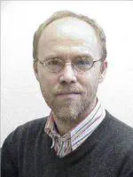 Guest Talk: "Overlays over Everything - Advances in Multisubstrate Overlay Networks"